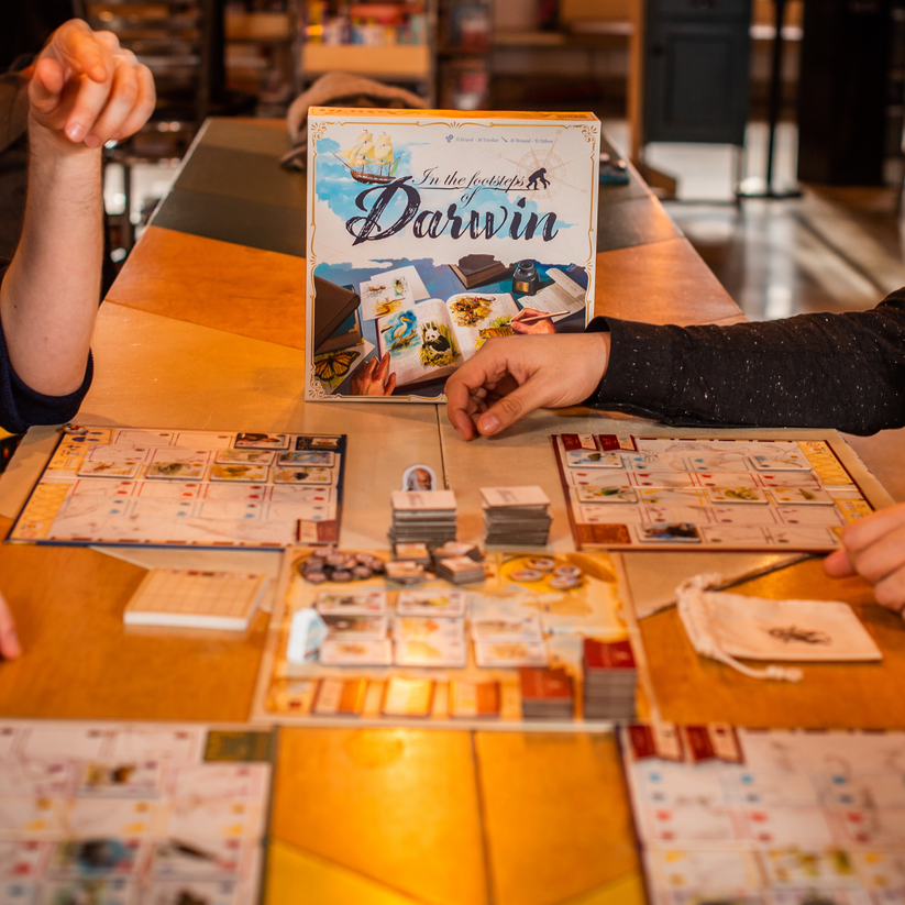 In the Footsteps of Darwin Hachette Boardgames US